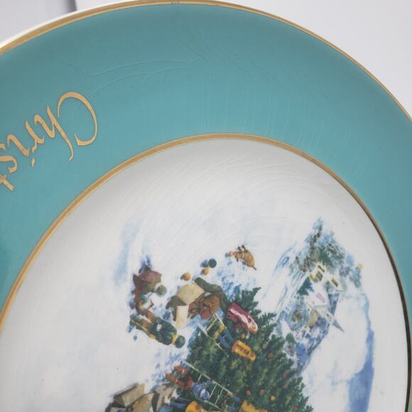 Avon 1978 22K Gold Trimming The Tree Christmas Holiday Plate Vtg Enoch Wedgwood - Picture 6 of 8
